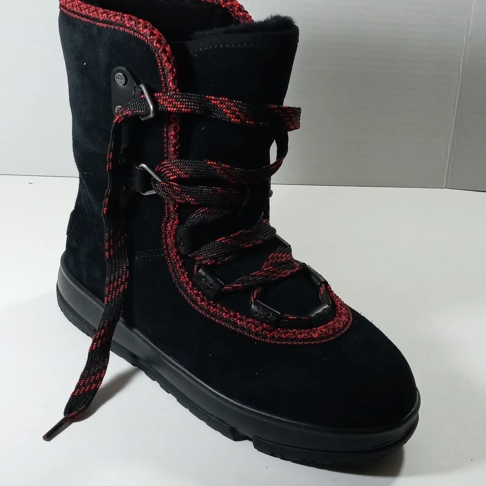 Boot - Picture 5 of 9